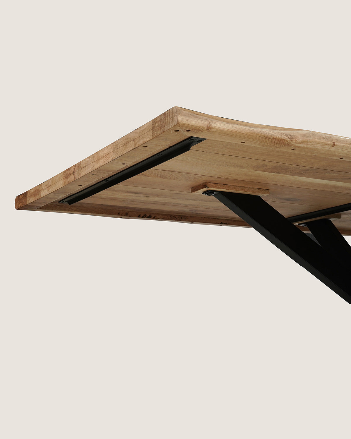 Eettafel Zoe Natural with Matrix Leg - Live Edge | 160 cm