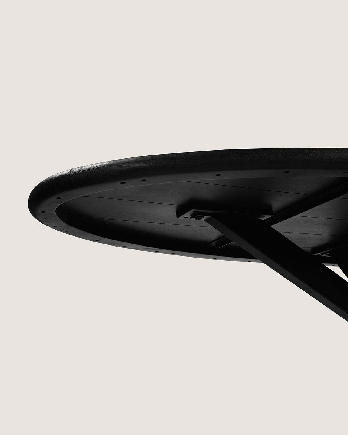 Eettafel Noah Black with Matrix Legs - Oval | 160 cm