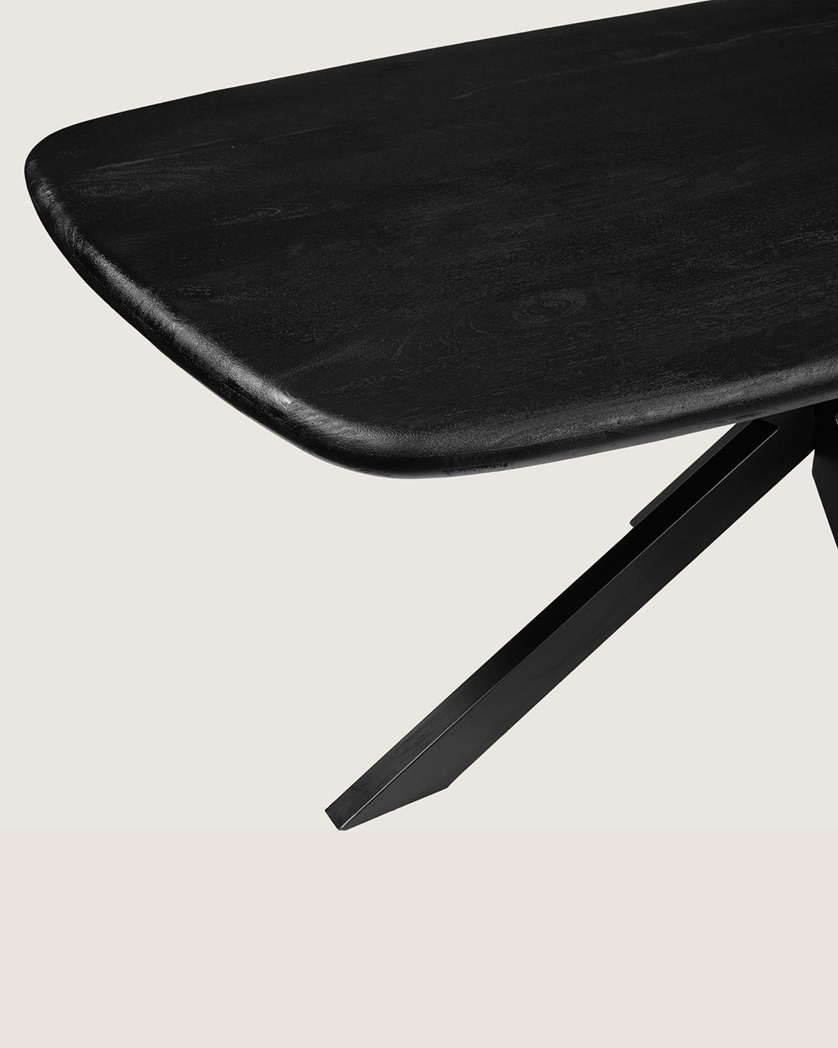 Eettafel Kai Black with Matrix Legs - Danish Oval | 160 cm
