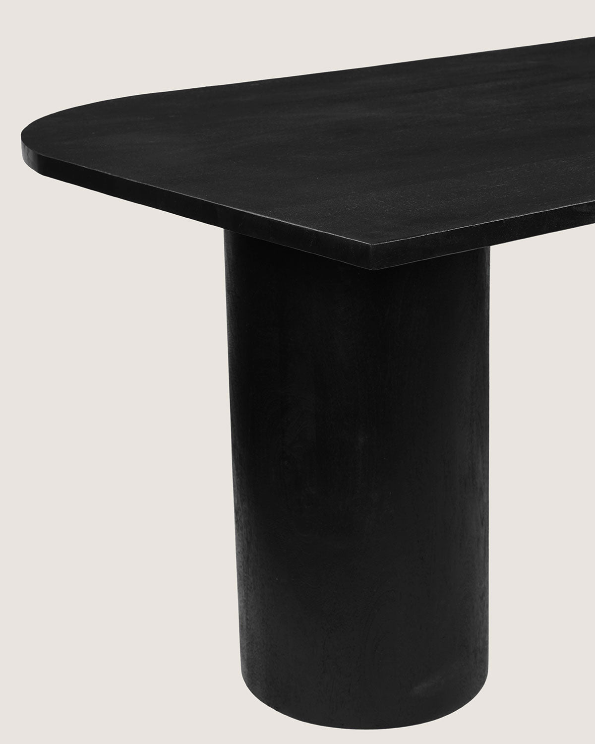 Eettafel Ella Black with Column Legs - Organic | 200 cm