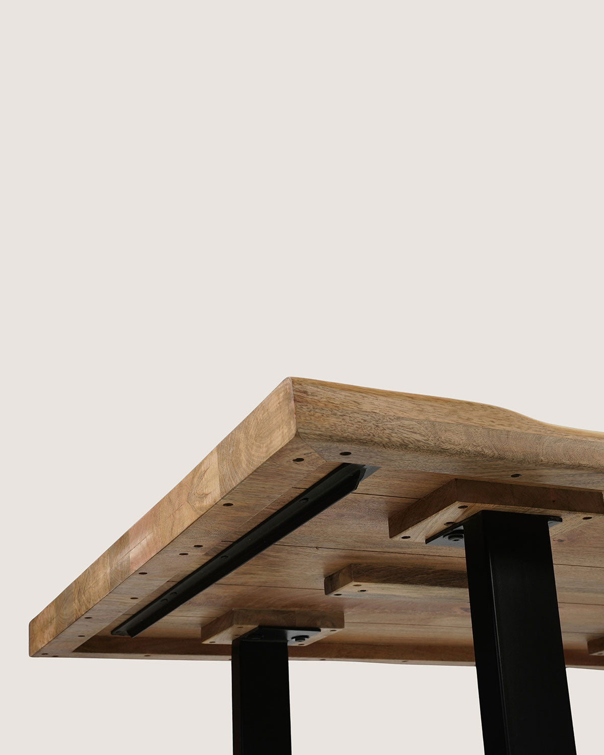 Eettafel Zoe Natural with U Leg - Live Edge | 160 cm