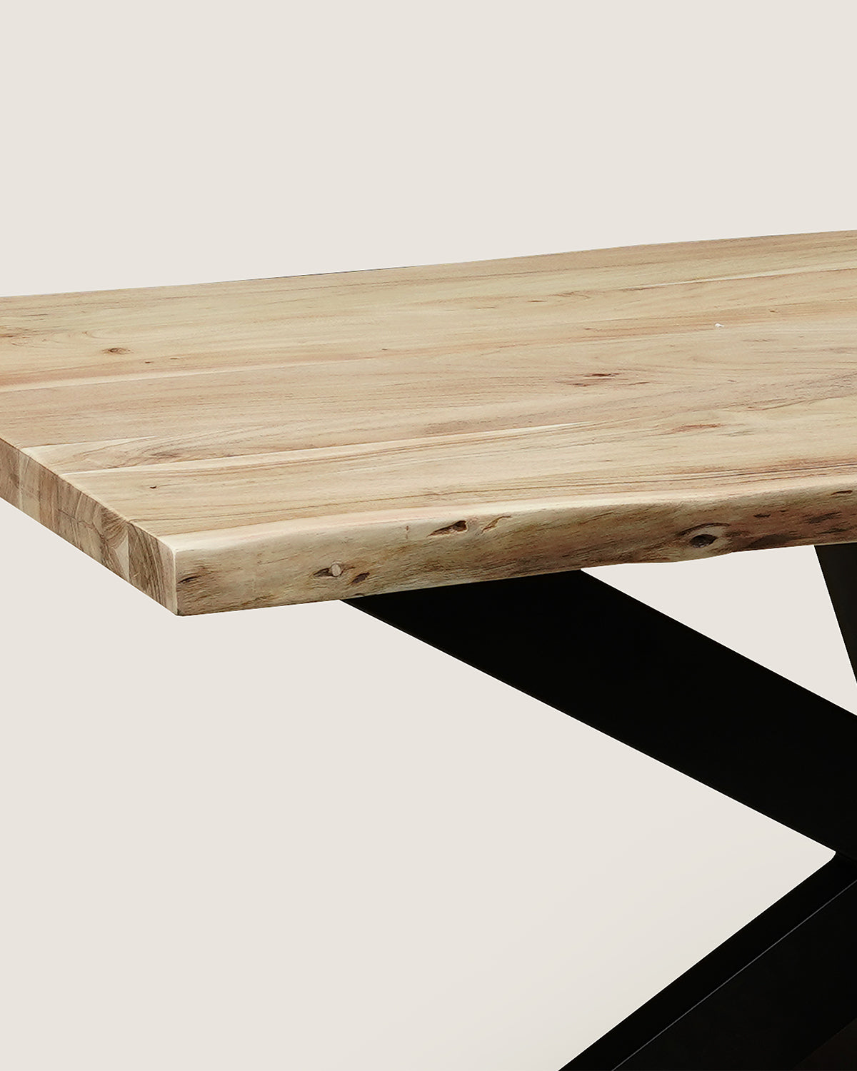Eettafel Max Natural with Matrix Leg - Live Edge | 140 cm