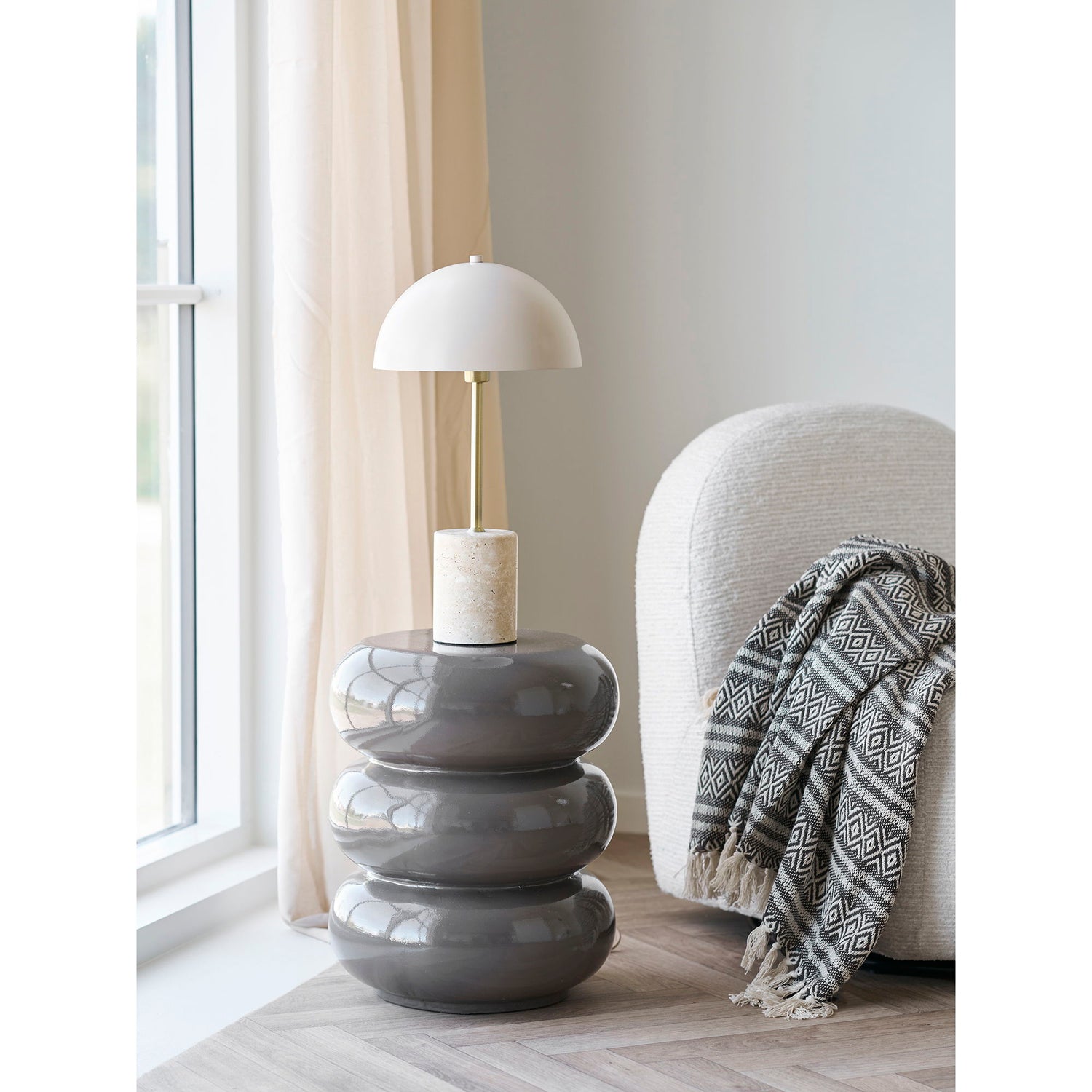 Sheffield table lamp – side view