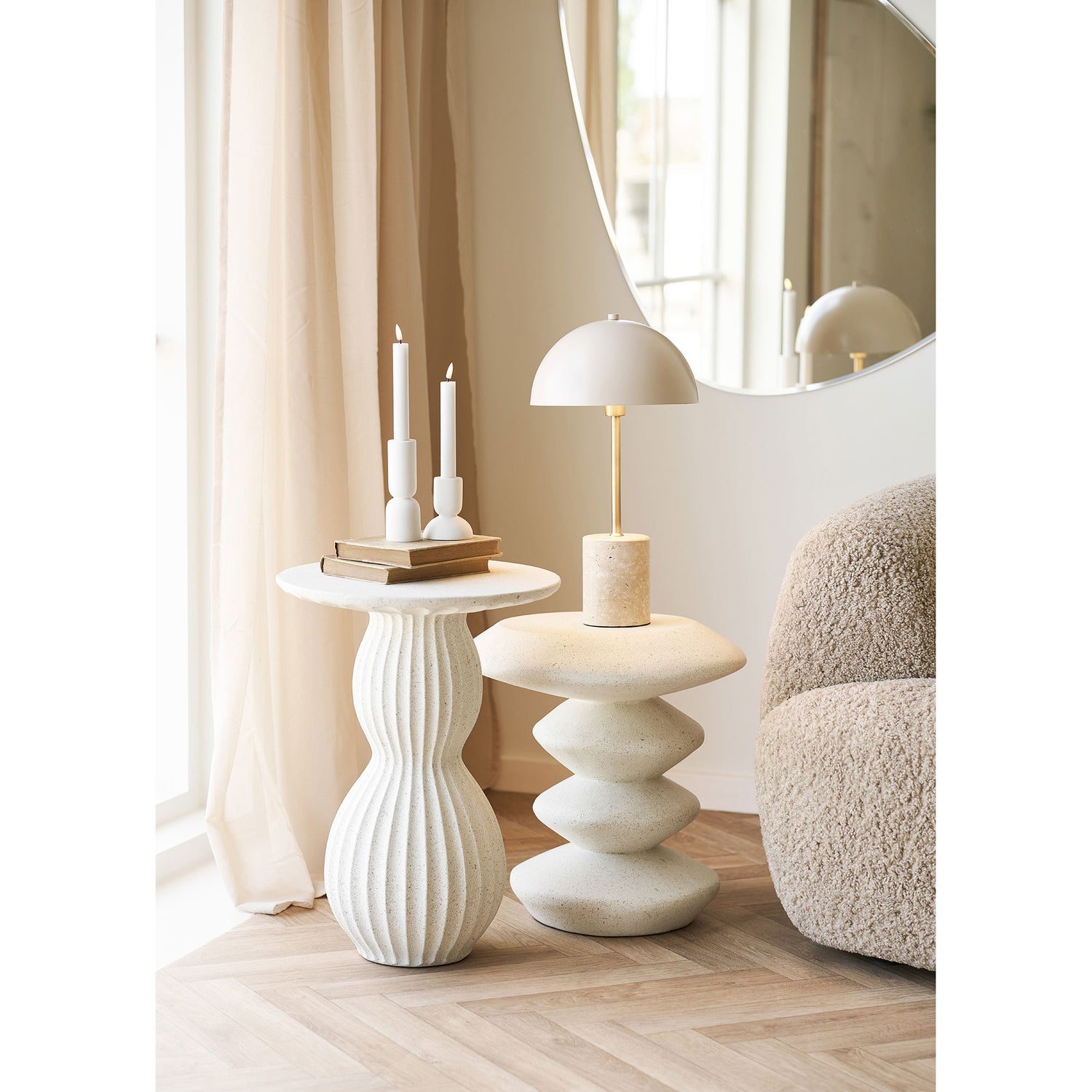 Sheffield table lamp – leg and base detail