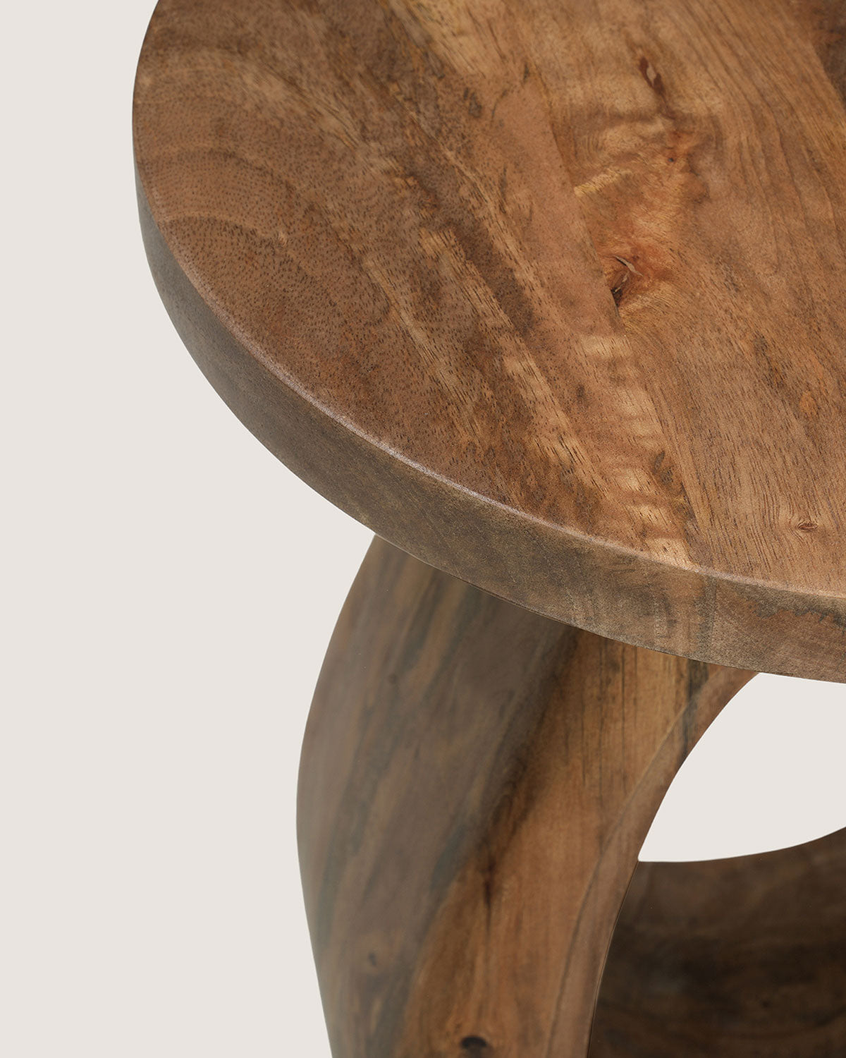 Mangohouten bijzettafel Hannah bruin – rond | 38 cm