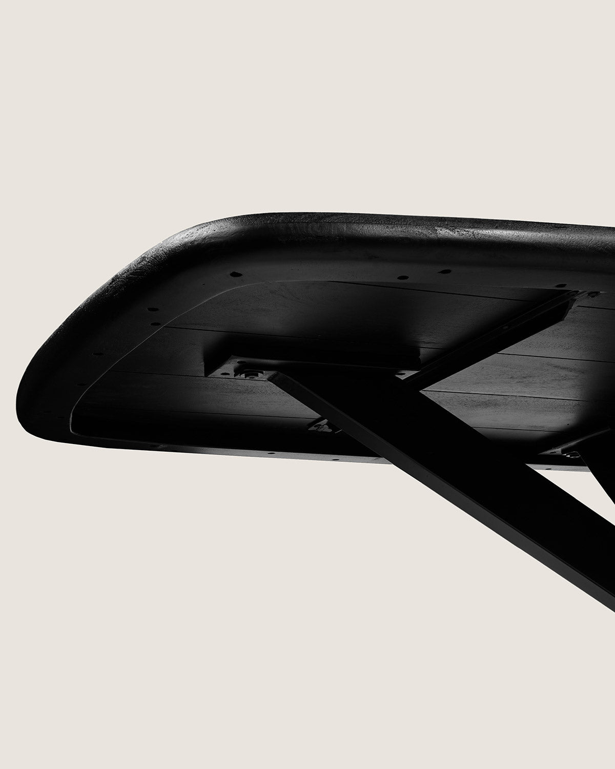 Eettafel Kai Black with Matrix Legs - Danish Oval | 160 cm