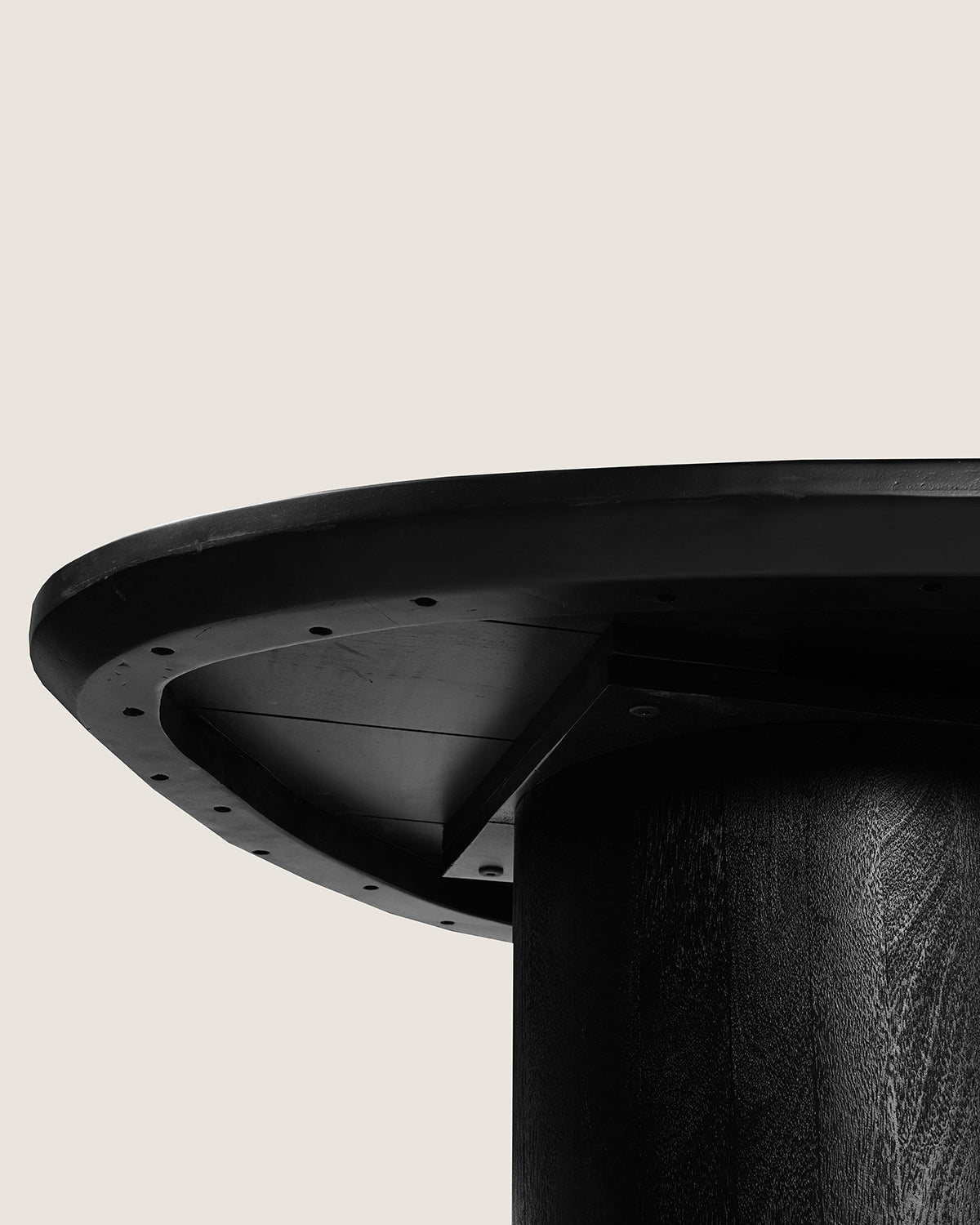 Eettafel Aurora Black with column Legs - organic | 240 cm