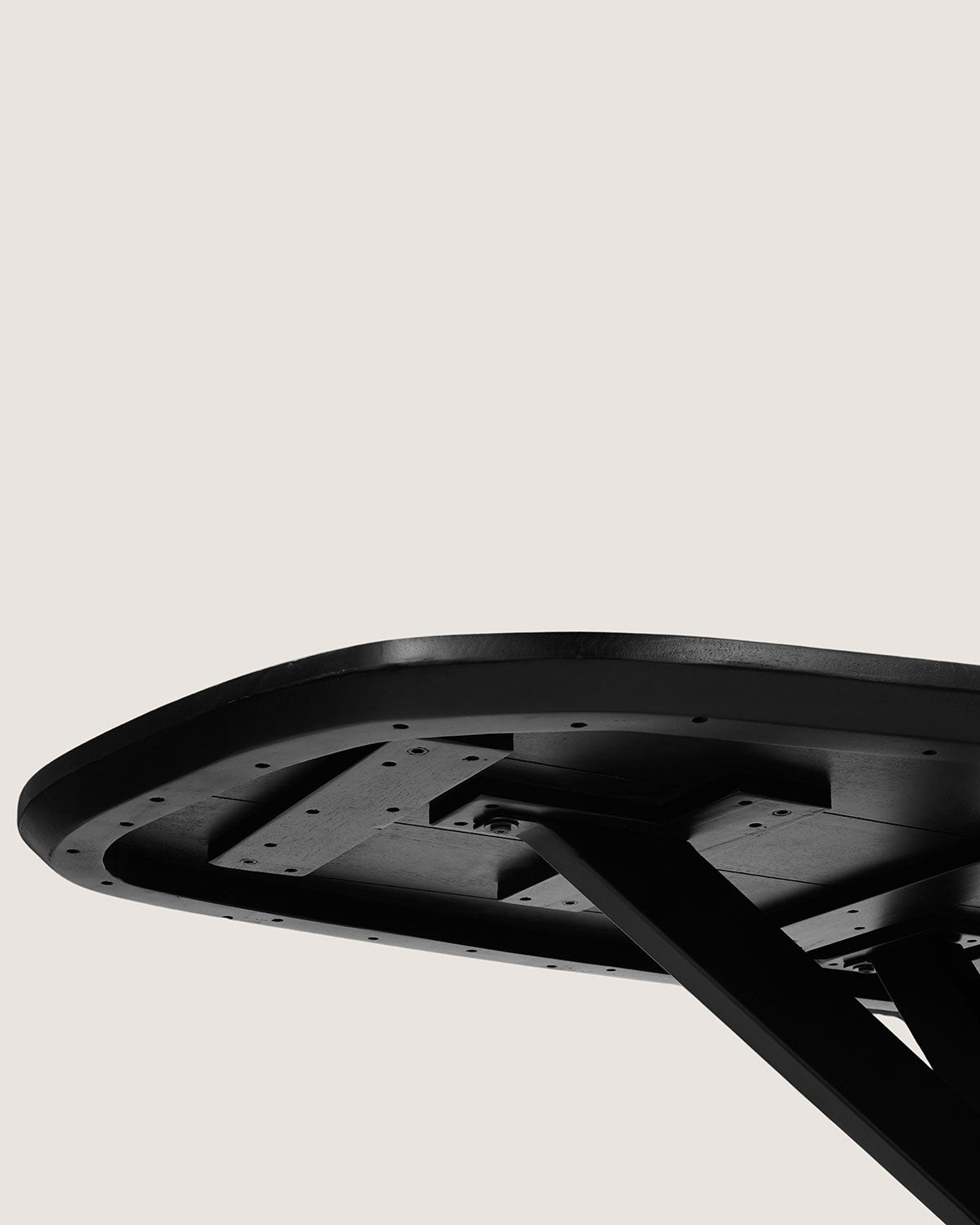 Eettafel Theo Black with Matrix Leg - Organic | 180 cm