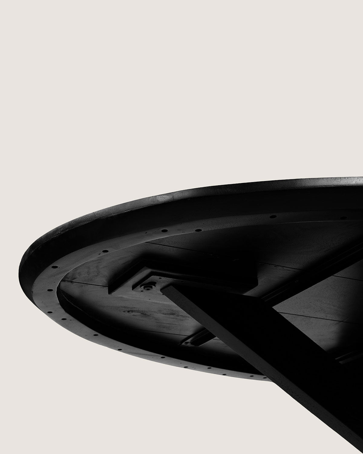Eettafel Lotte Black with Wooden Matrix Leg - Oval