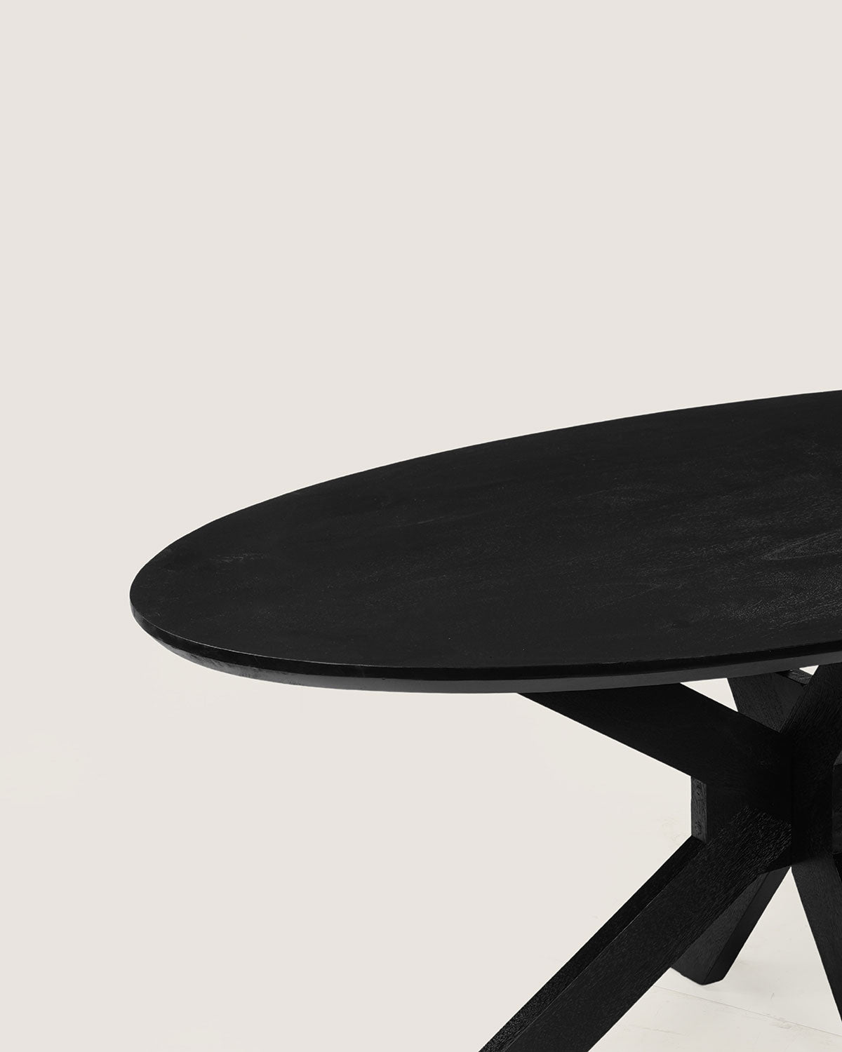Eettafel Lotte Black with Wooden Matrix Leg - Oval