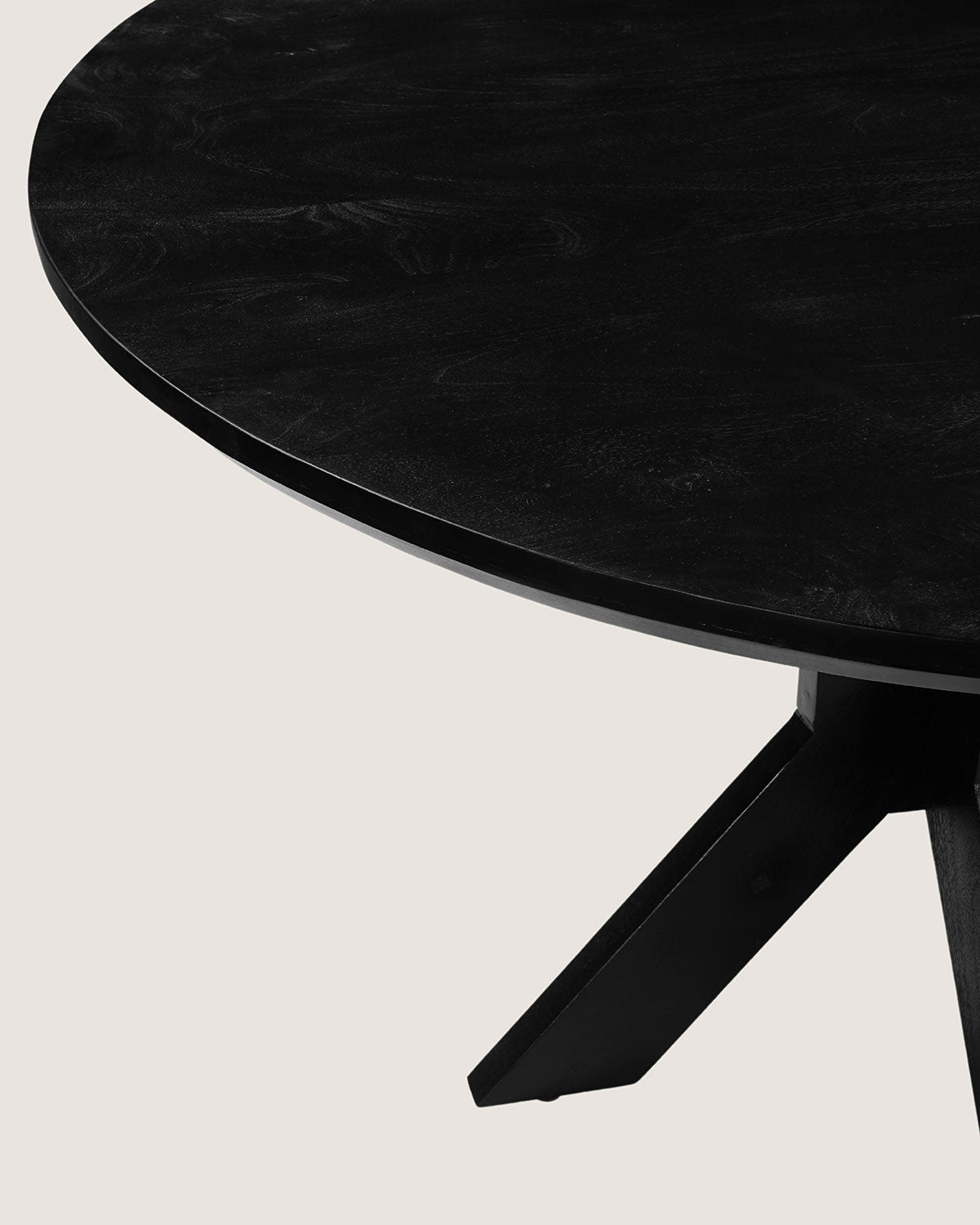 Eettafel Tessa Black with Wooden Matrix Legs - Round | 100 cm