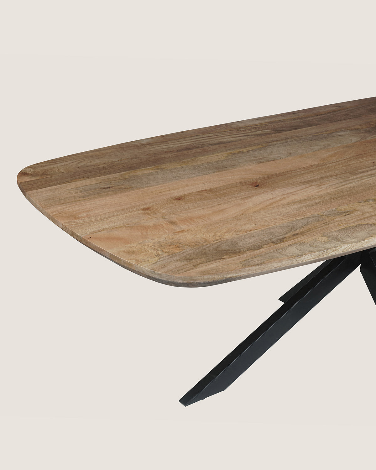Eettafel Fynn Brown met Matrix-poten - Deens ovaal