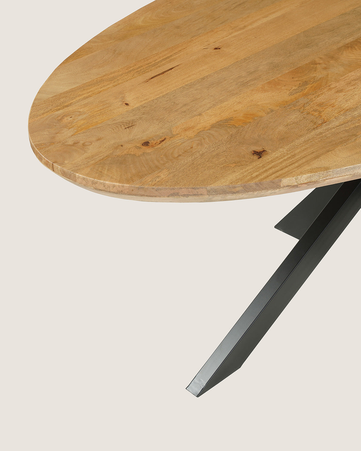Eettafel Lotte Natural with Matrix Leg - Oval | 140 cm